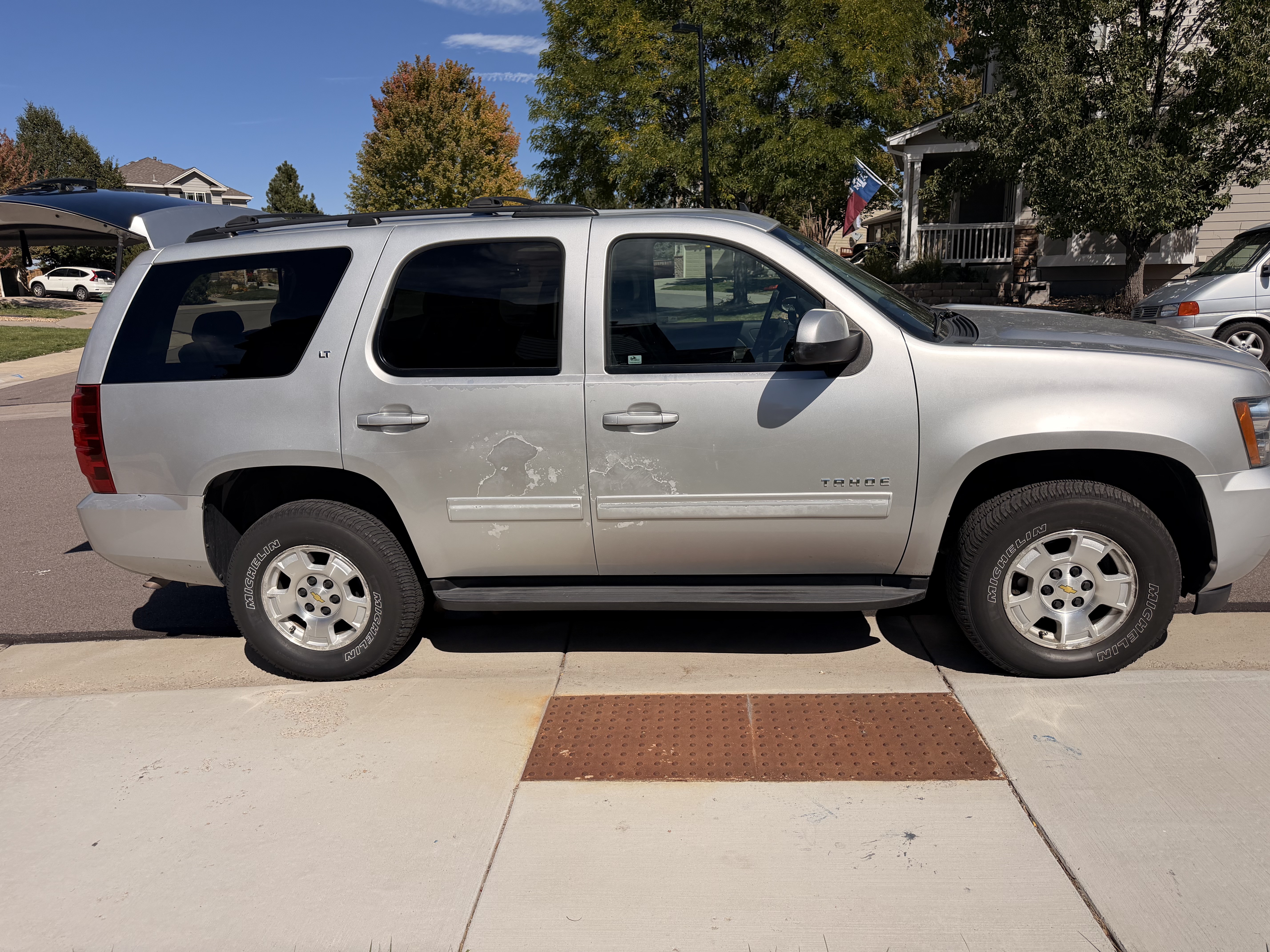 Used 2013 Chevrolet Tahoe LT AWD/4WD image 2
