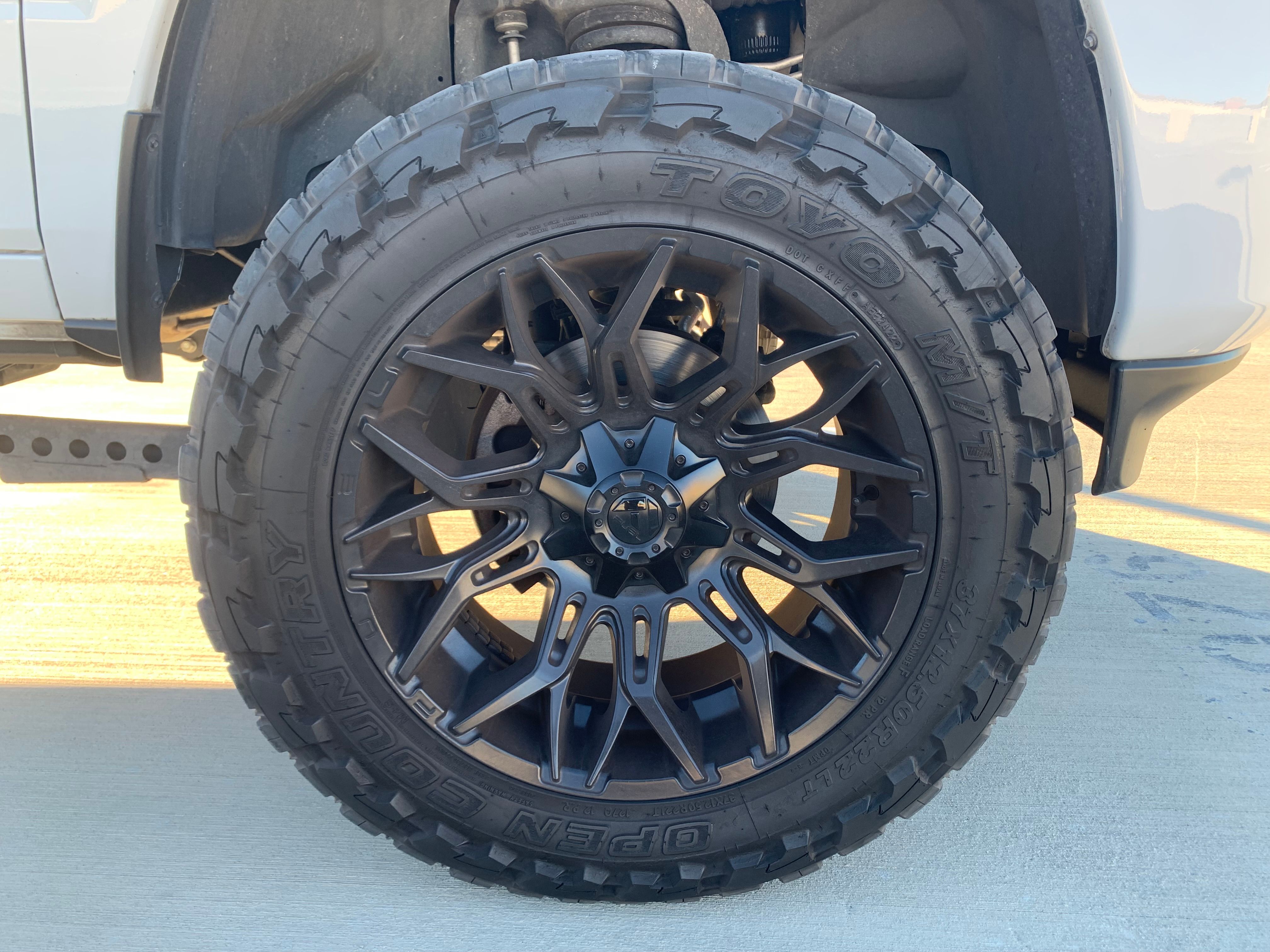 Used 2024 RAM 2500 Laramie w/ Night Edition AWD/4WD image 13