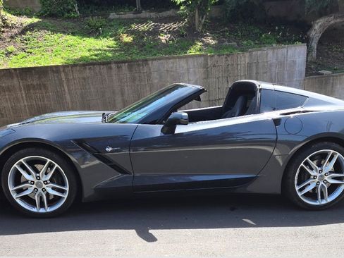 Used 2018 Chevrolet Corvette Stingray Z51 Coupe 2D image 16