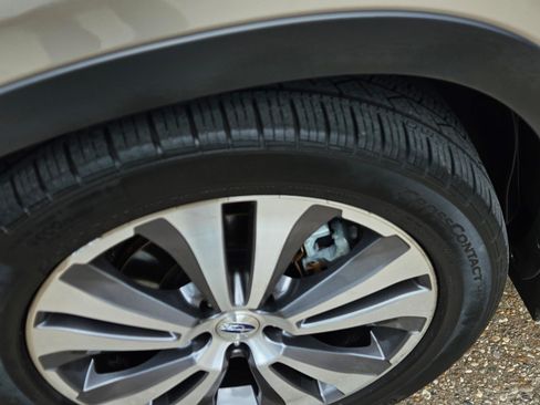 Used 2019 Subaru Ascent Limited w/ Popular Package #2 image 13