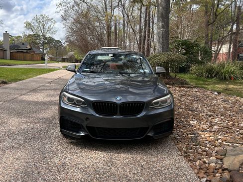 Used 2015 BMW M235i Coupe image 4