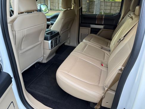 Used 2015 Ford F150 Lariat w/ Equipment Group 502A Luxury RWD image 14