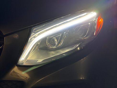 Used 2017 Mercedes-Benz GLE 350 4MATIC image 13