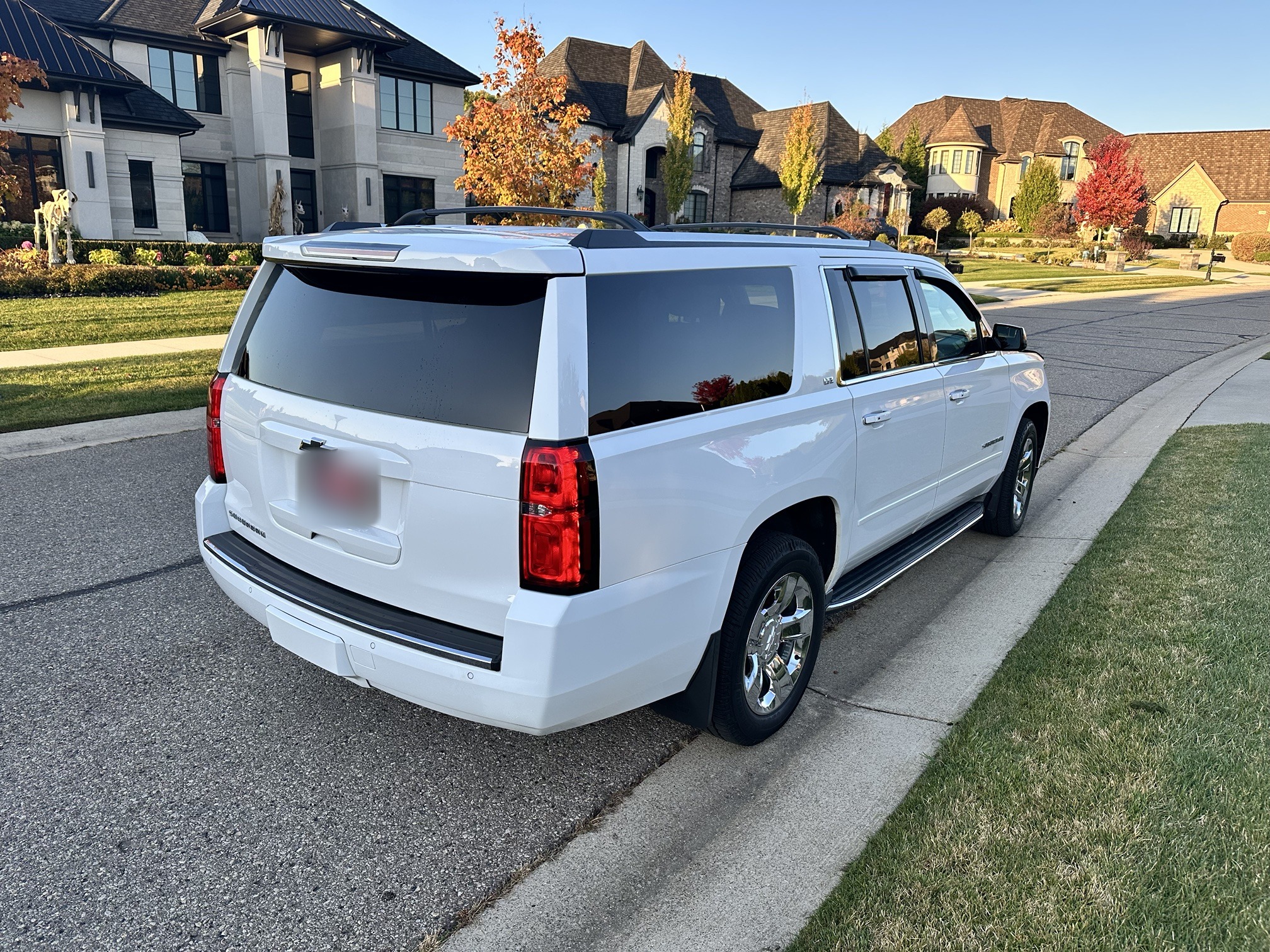 Used 2016 Chevrolet Suburban LTZ AWD/4WD image 16