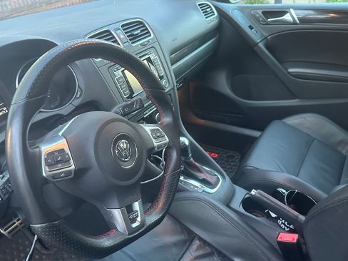 Used 2013 Volkswagen Golf 4-Door image 9