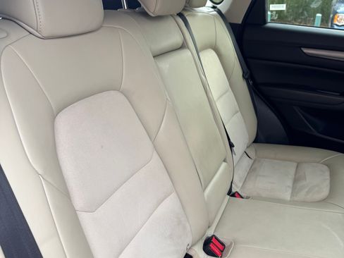 Used 2019 MAZDA CX-5 Touring image 18