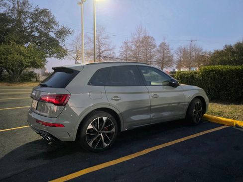 Used 2021 Audi SQ5 Prestige image 2