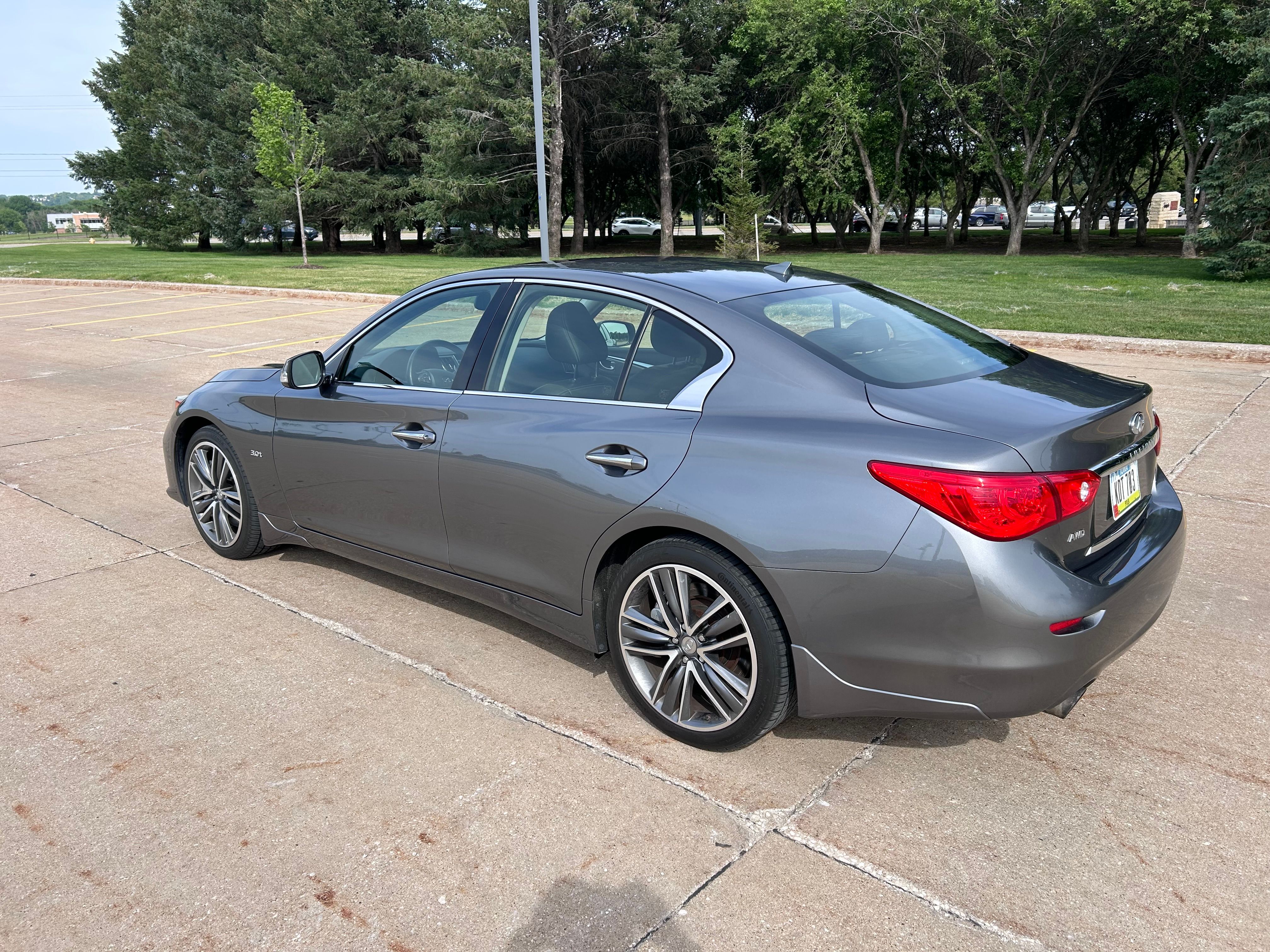 Used 2017 INFINITI Q50 Sport AWD/4WD image 5