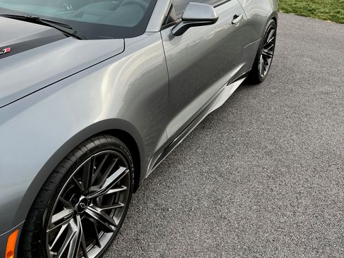 Used 2021 Chevrolet Camaro ZL1 w/ LPO, ZL1 Protection Package RWD image 4