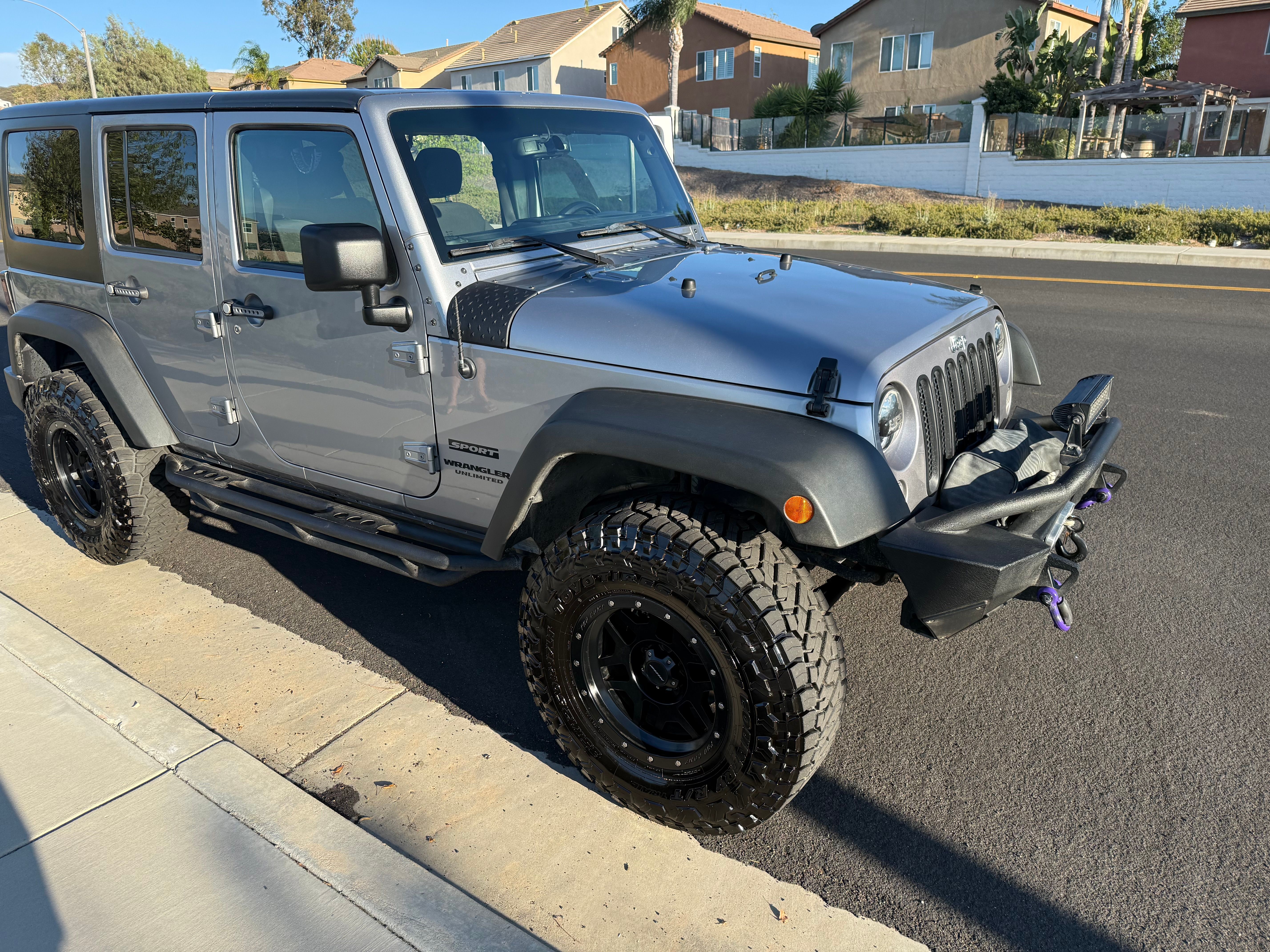 Used 2017 Jeep Wrangler Unlimited Sport w/ Quick Order Package 24S AWD/4WD image 9