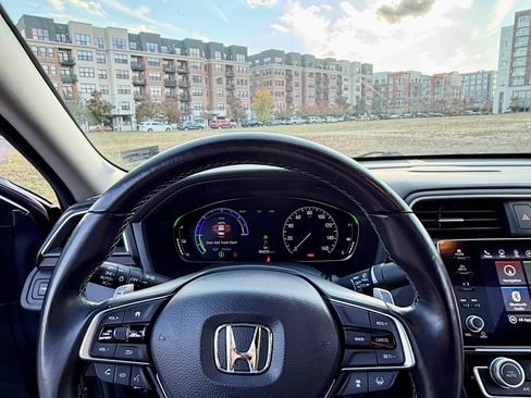 Used 2022 Honda Insight Touring image 12