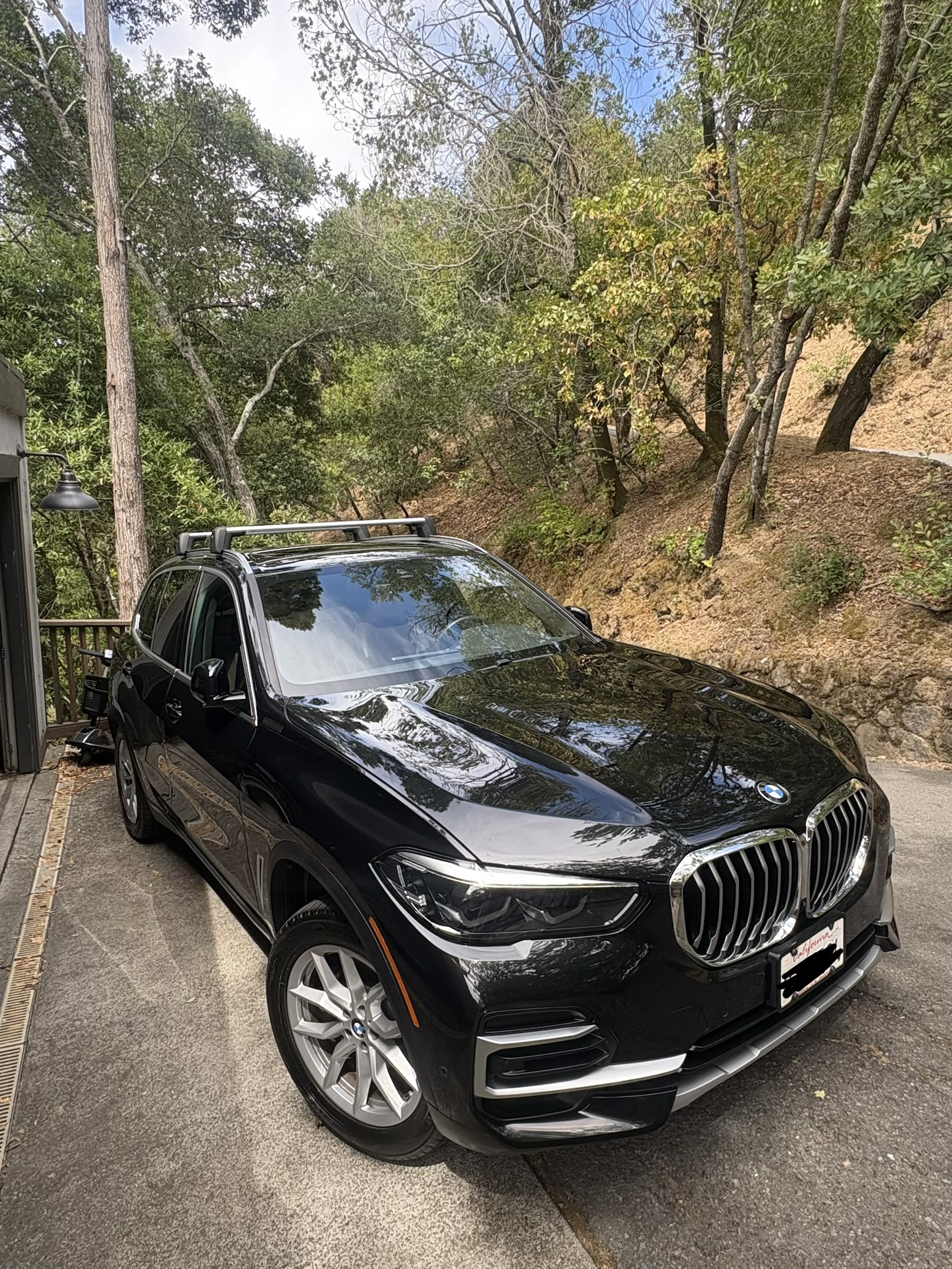 Used 2022 BMW X5 xDrive40i w/ Climate Comfort Package AWD/4WD image 1
