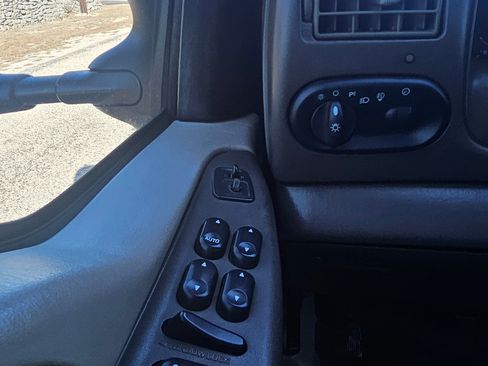 Used 2002 Ford Excursion Limited image 18