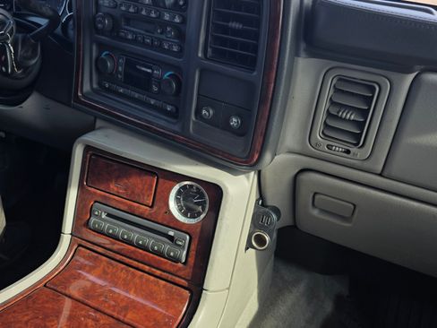 Used 2006 Cadillac Escalade ESV AWD image 12