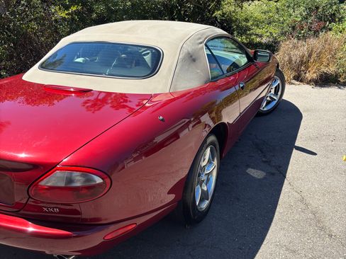 Used 1998 Jaguar XK8 Convertible RWD image 11