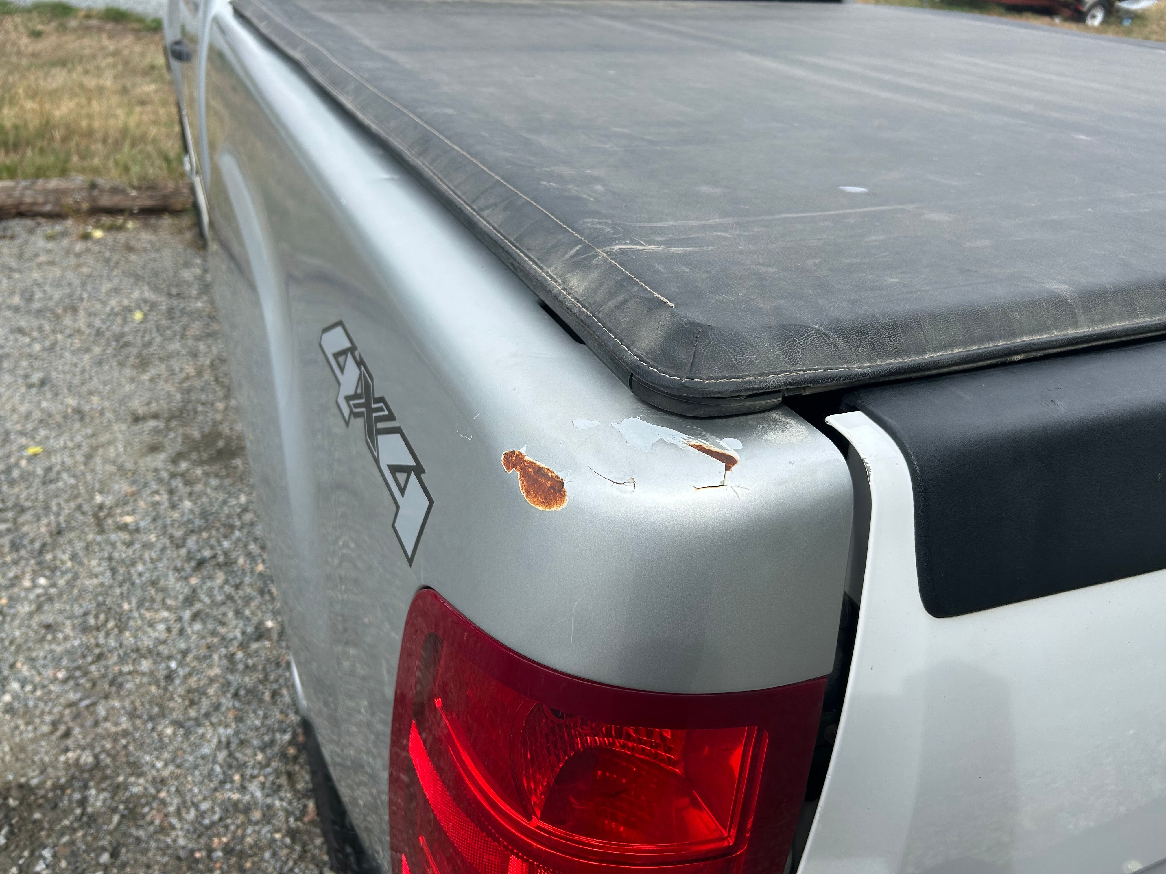 Used 2012 GMC Sierra 2500 SLE w/ SLE Preferred Package AWD/4WD image 24