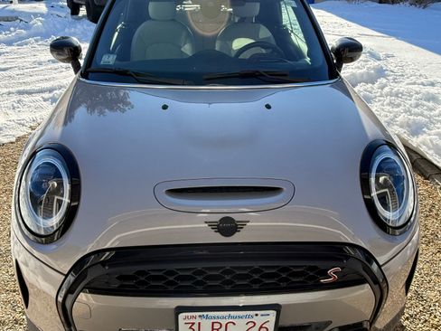 Used 2024 MINI Cooper S image 4