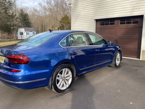 Used 2017 Volkswagen Passat 1.8T SE image 6