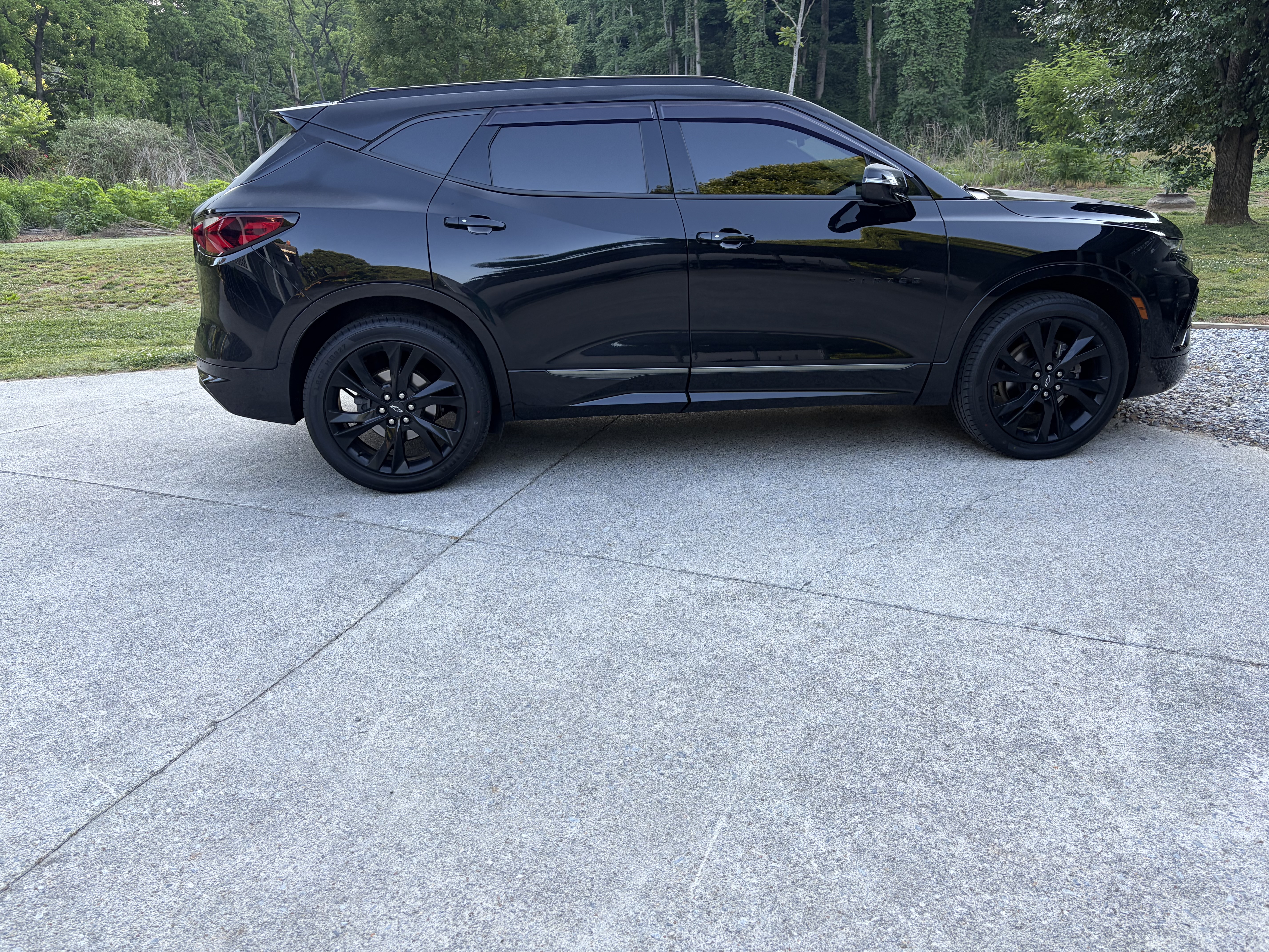 Used 2021 Chevrolet Blazer RS w/ Enhanced Convenience Package FWD image 1