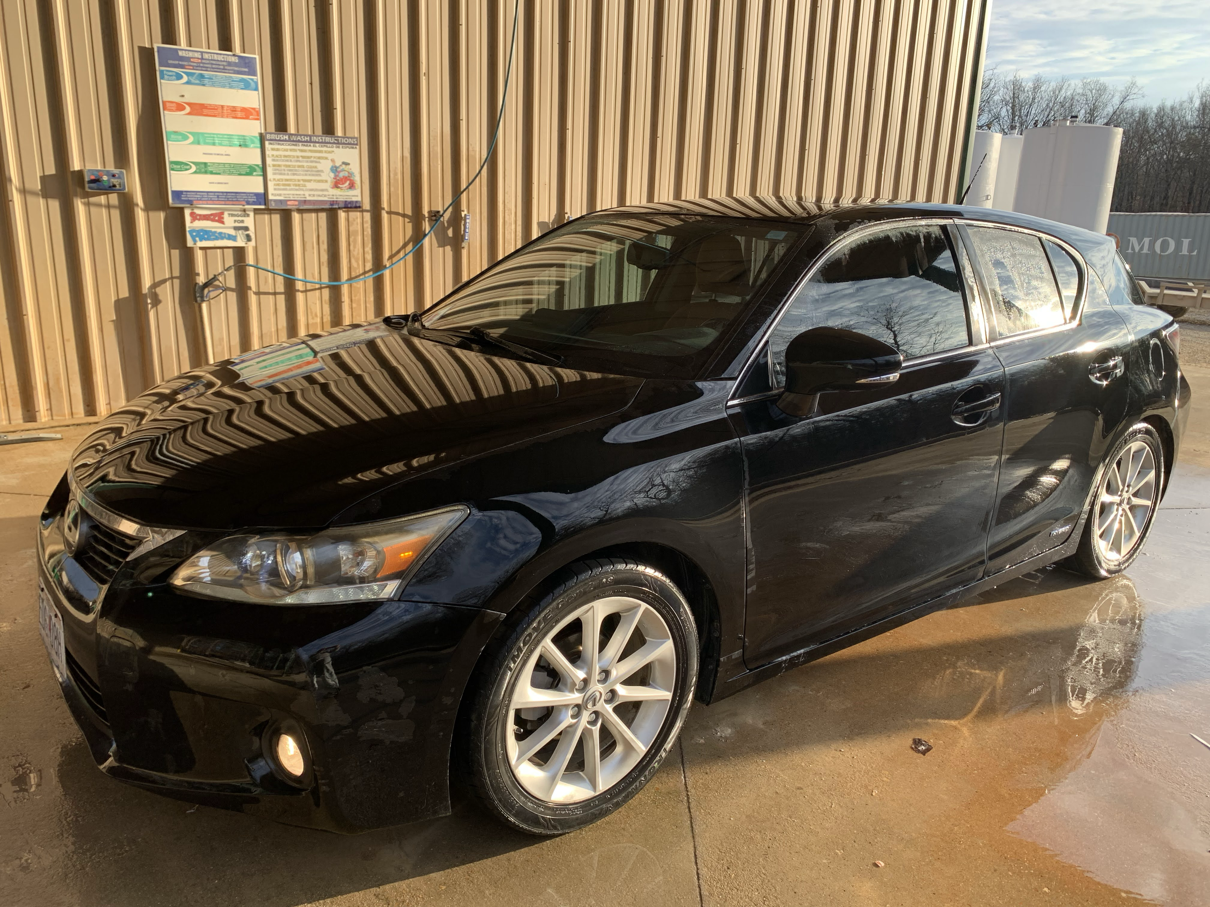 Used 2012 Lexus CT 200h Premium w/ Premium Audio Pkg FWD image 2
