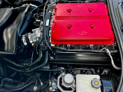 Used 2018 Chevrolet Corvette Z06 RWD image 24
