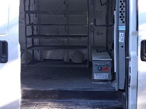 Used 2012 Chevrolet Express 2500 w/ Power Package image 11