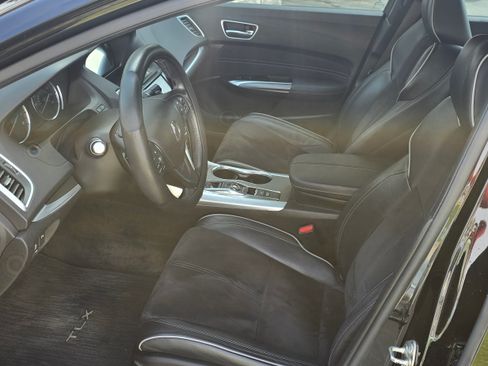 Used 2018 Acura TLX 3.5 w/Technology Pkg & A-SPEC image 9