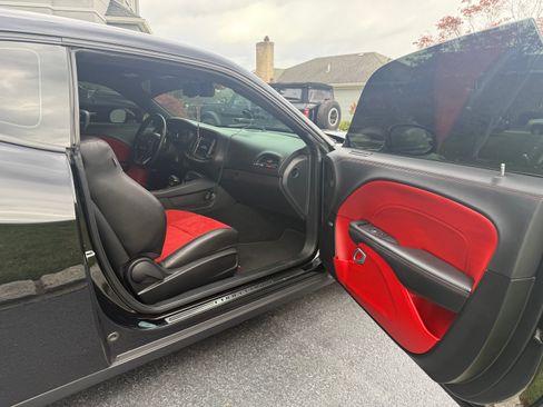 Used 2022 Dodge Challenger R/T Scat Pack RWD image 8