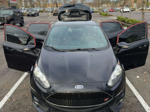 Used 2018 Ford Fiesta ST image 4