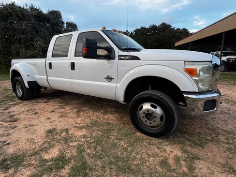 Used 2015 Ford F350 XL w/ Power Equipment Group image 4