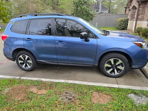 Used 2018 Subaru Forester 2.5i w/ Alloy Wheel Package image 5
