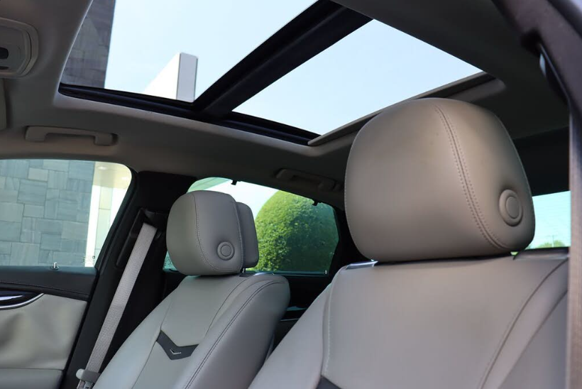 Used 2013 Cadillac XTS Premium AWD/4WD image 12