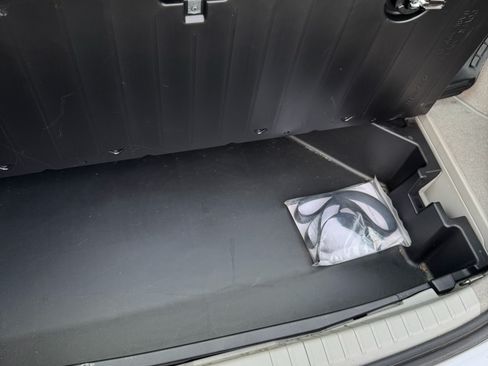 Used 2013 Toyota Prius Three FWD image 10