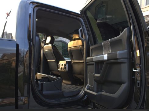 Used 2018 Ford F250 Lariat w/ Lariat Value Package image 26