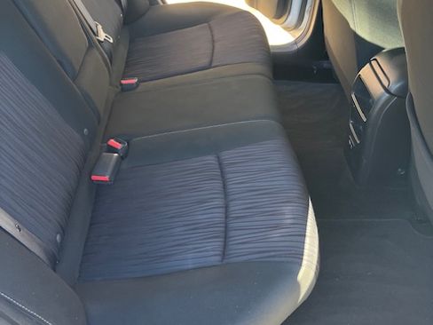 Used 2019 Nissan Sentra SV image 5