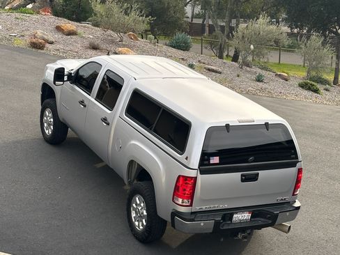 Used 2012 GMC Sierra 2500 SLE w/ SLE Preferred Package image 6