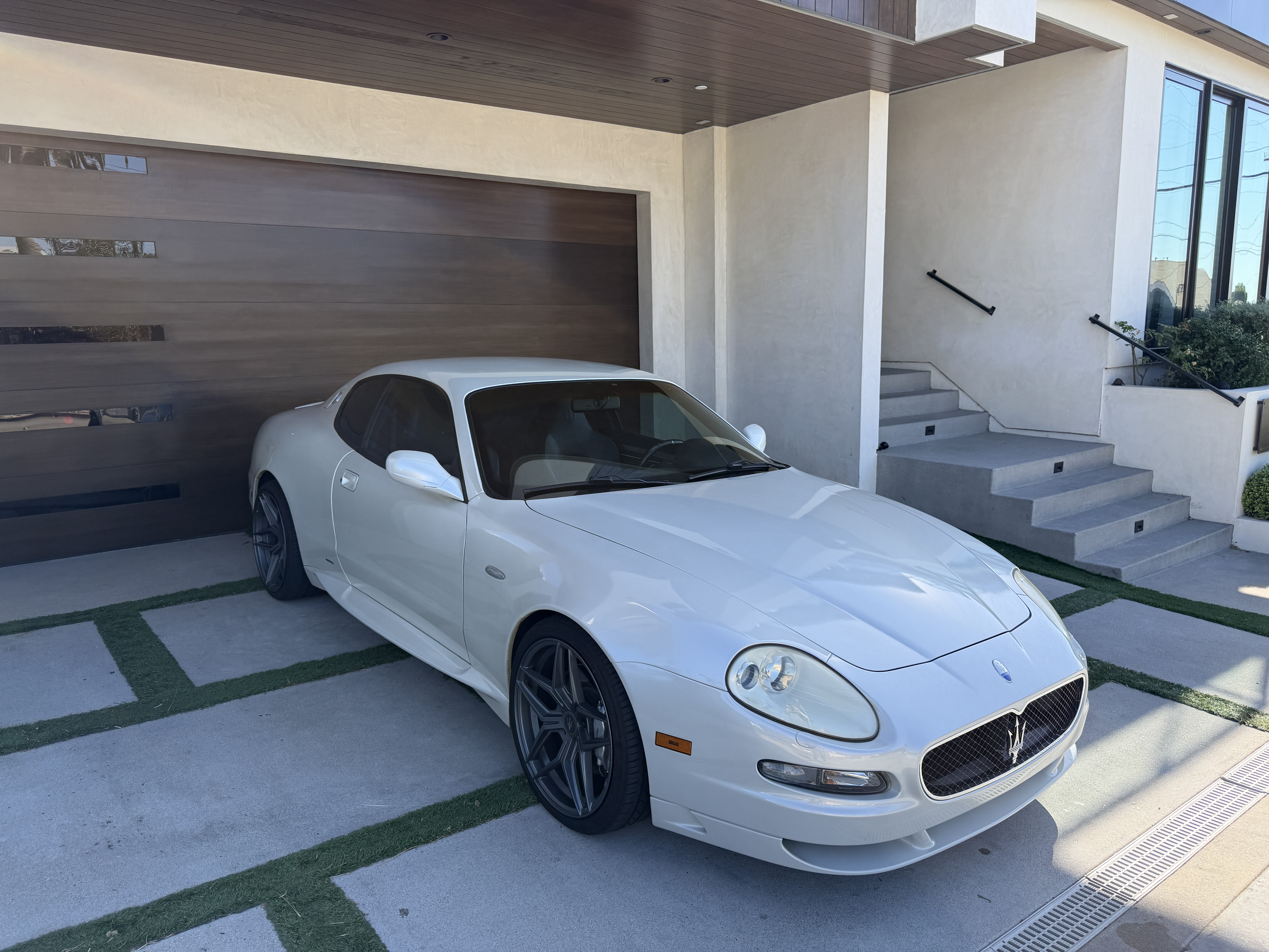 Used 2005 Maserati GranSport Coupe RWD image 9