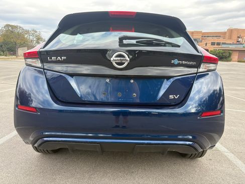 Used 2018 Nissan Leaf SV w/ SV Technology Package image 6