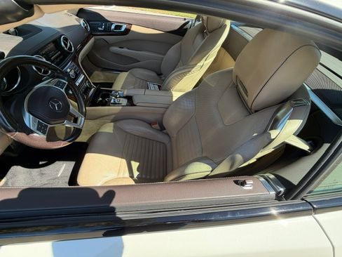 Used 2015 Mercedes-Benz SL 400 image 4