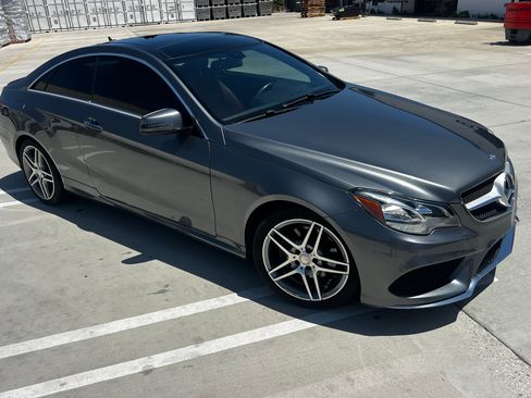 Used 2017 Mercedes-Benz E 400 Coupe image 2
