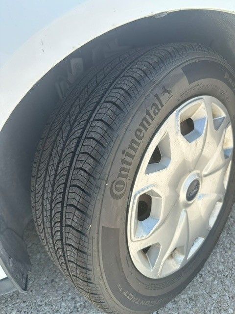 Used 2015 Ford Transit Connect XL FWD image 9