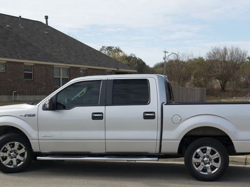 Used 2014 Ford F150 XLT w/ Equipment Group 302A Luxury image 1