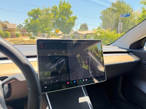 Used 2020 Tesla Model 3 Standard Range Plus RWD image 22