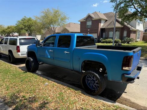 Used 2012 GMC Sierra 1500 SLE w/ Regional Value Package image 4