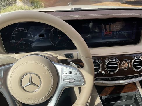 Used 2019 Mercedes-Benz S 450 Sedan image 16