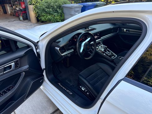 Used 2020 Porsche Panamera GTS AWD/4WD image 9