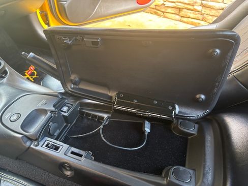 Used 2002 Chevrolet Corvette Coupe 2D w/ Preferred Equipment Group2 image 17