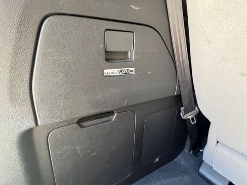 Used 2018 Honda Odyssey Elite image 21