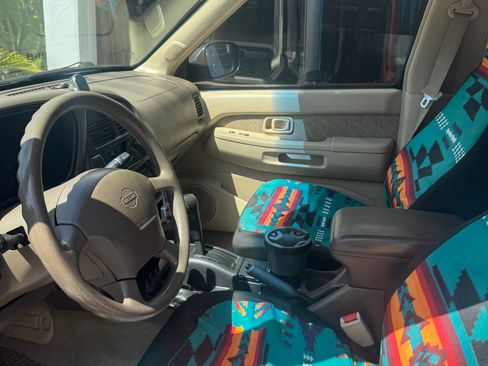Used 1996 Nissan Pathfinder SE image 13