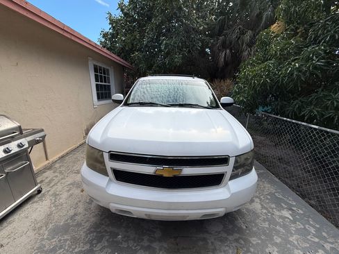 Used 2007 Chevrolet Tahoe LT w/ LT Preferred Equipment Group image 2